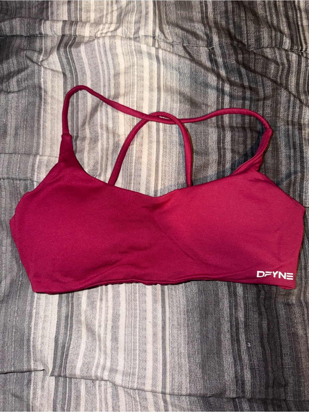 Women's berry dfyne Sports Bra